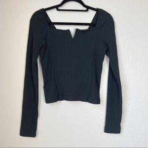 Free People long sleeve ribbed notched v-neck top size medium NWT